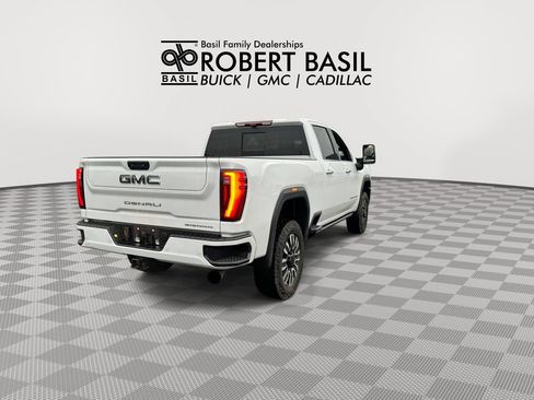 Used 2024 GMC Sierra 2500 Denali Ultimate w/ Snow Plow Prep/Camper Package AWD/4WD image 8