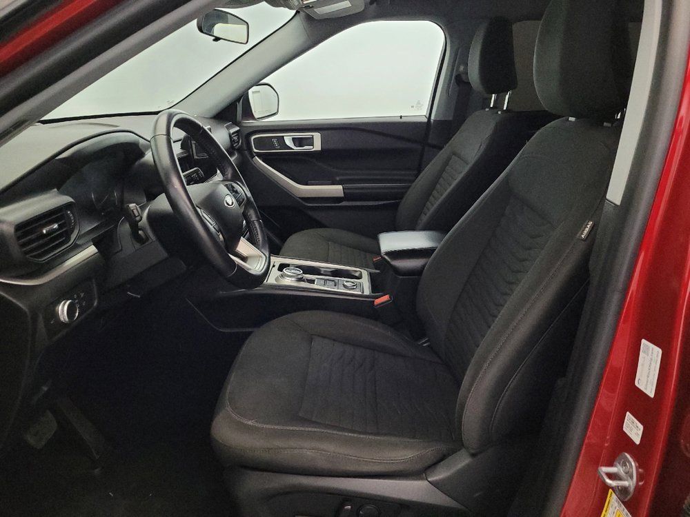 Used 2021 Ford Explorer XLT AWD/4WD image 17