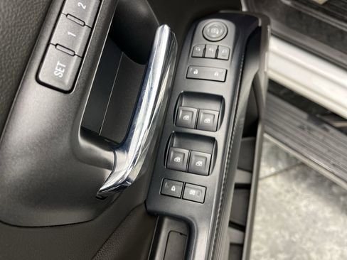 Used 2018 GMC Sierra 1500 Denali w/ Denali Ultimate Package image 9