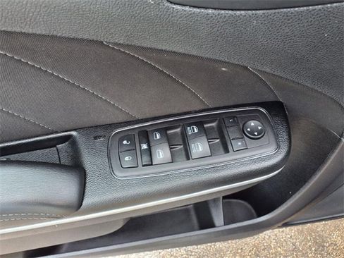 Used 2023 Dodge Charger SXT image 21