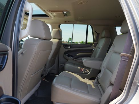 Used 2017 Chevrolet Tahoe Premier AWD/4WD image 18
