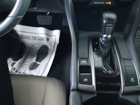 Used 2020 Honda Civic EX image 19