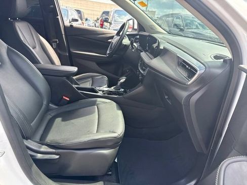 Used 2024 Buick Encore GX Sport Touring FWD image 29