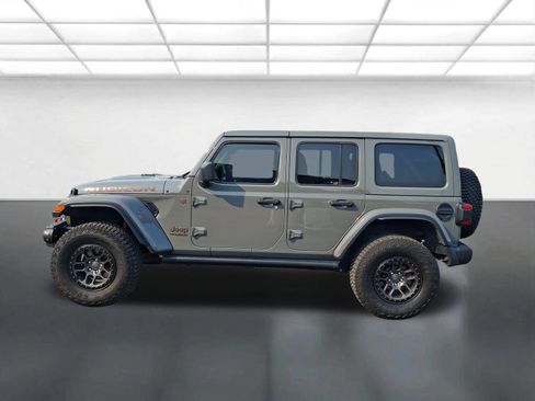 Used 2021 Jeep Wrangler Unlimited Rubicon w/ Xtreme Recon 35" Tire Package AWD/4WD image 6