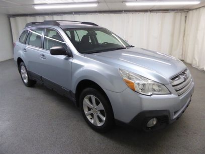 Used 2014 Subaru Outback 2.5i w/ Alloy Wheel Package