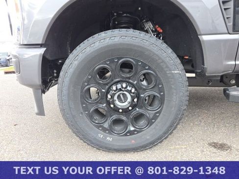 New 2026 Ford F250 Lariat w/ Black Appearance Package AWD/4WD image 52