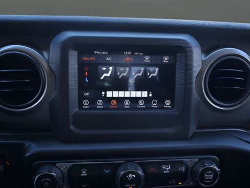 Used 2022 Jeep Gladiator Sport AWD/4WD image 22