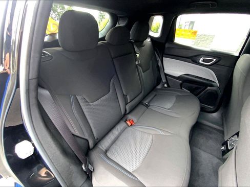 Certified 2025 Jeep Compass Sport AWD/4WD image 27