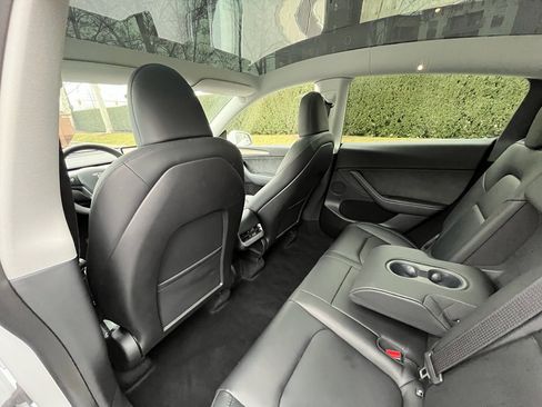 Used 2023 Tesla Model Y Long Range image 28