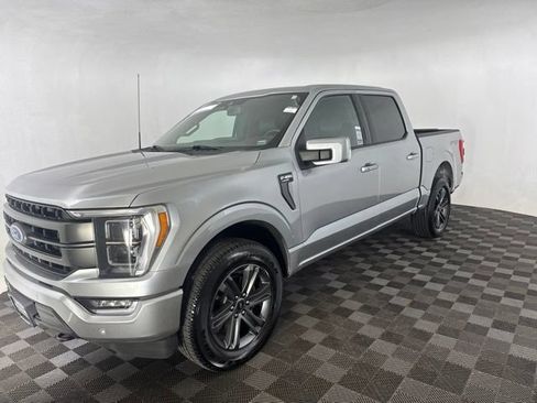 Used 2022 Ford F150 Lariat w/ Equipment Group 502A High AWD/4WD image 3