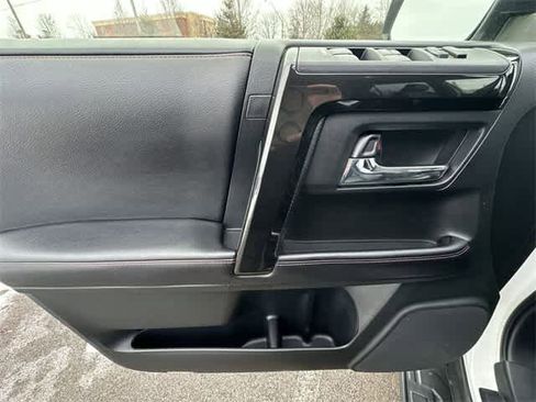 Used 2016 Toyota 4Runner TRD Pro image 16