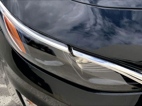 Used 2020 Chevrolet Malibu LT FWD image 31