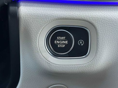 Used 2025 Mercedes-Benz GLE 450 4MATIC Coupe image 33