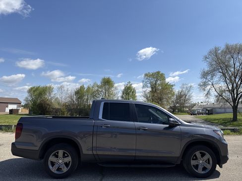 Used 2023 Honda Ridgeline RTL image 2