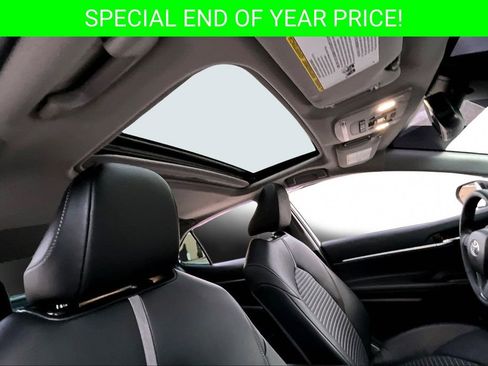 Used 2022 Toyota Camry SE image 27