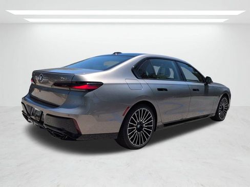 New 2026 BMW 760i xDrive w/ Executive Package AWD/4WD image 4
