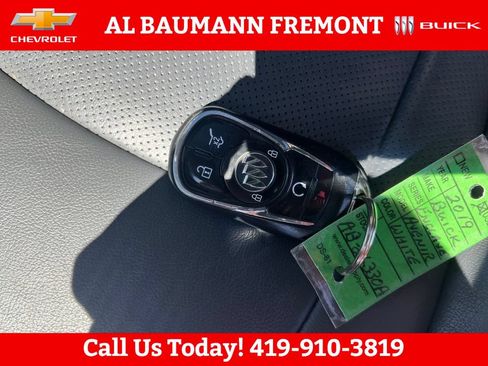 Used 2019 Buick Enclave Premium AWD/4WD image 29