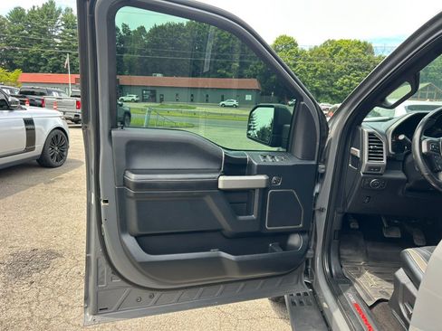 Used 2018 Ford F150 Raptor w/ Equipment Group 802A Luxury AWD/4WD image 16