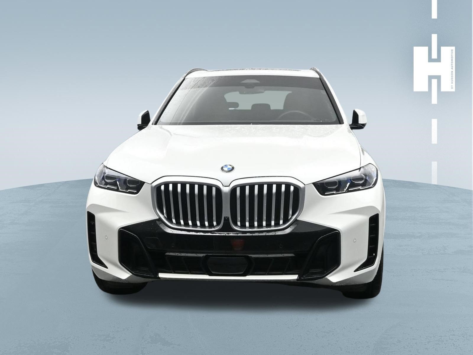 Used 2025 BMW X5 xDrive40i w/ M Sport Package AWD/4WD image 3