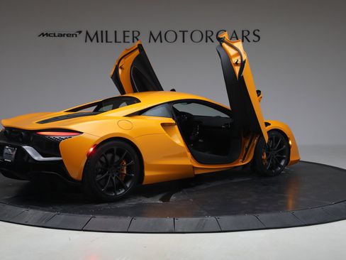 New 2026 McLaren Artura RWD image 16