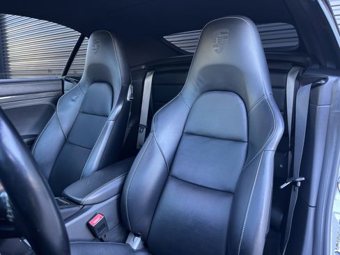 Certified 2019 Porsche 911 Turbo S image 13