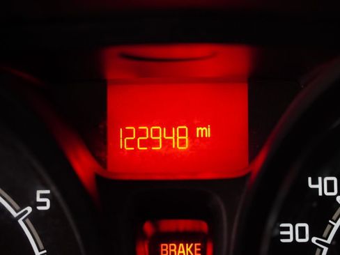 Used 2012 Ford Fiesta S FWD image 4