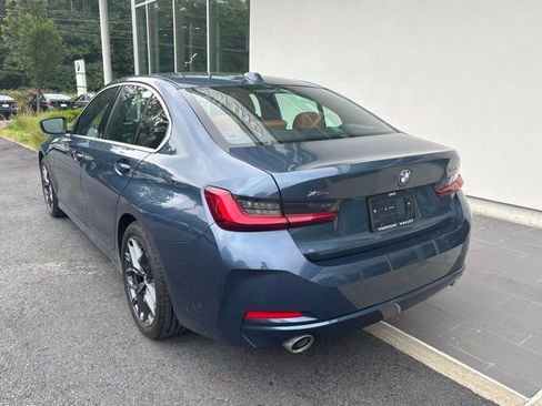 Used 2025 BMW 330i xDrive Sedan w/ Convenience Package image 9