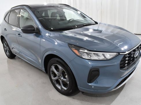 Used 2023 Ford Escape ST-Line w/ Tech Pack #1 image 5