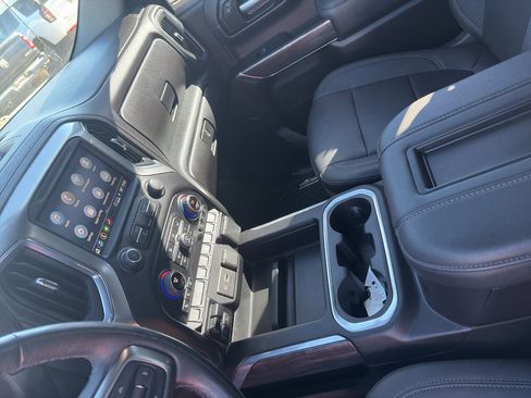 Used 2021 Chevrolet Silverado 1500 LTZ AWD/4WD image 10