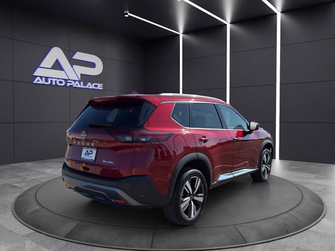 Used 2023 Nissan Rogue SL w/ SL Premium Package image 6