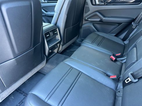 Certified 2023 Porsche Cayenne AWD/4WD image 13