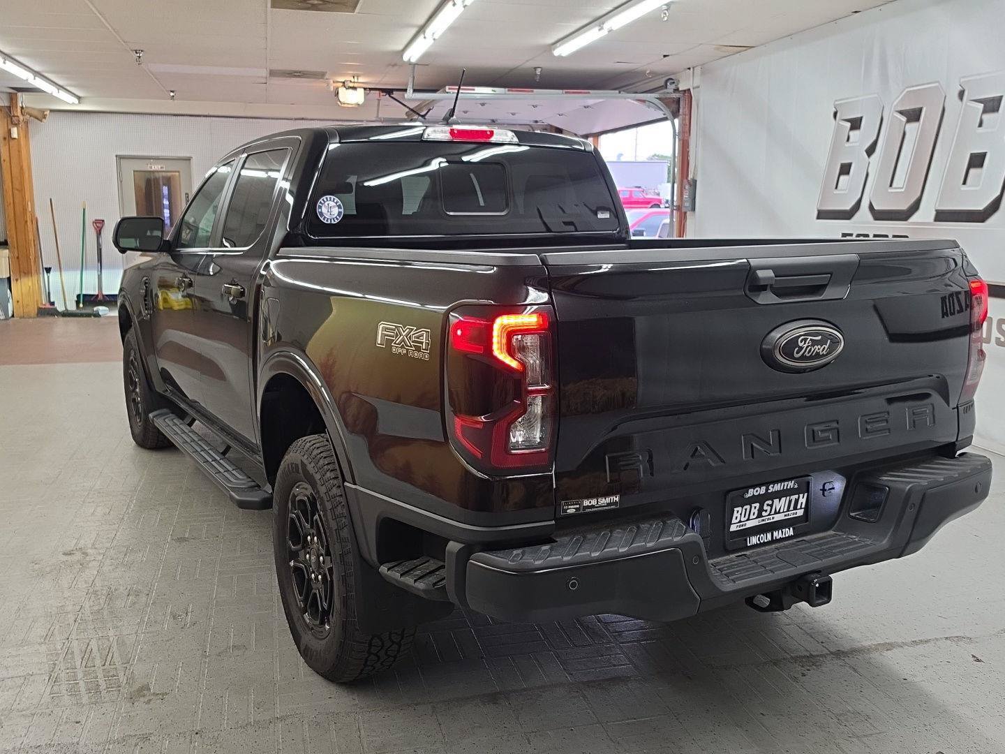Used 2025 Ford Ranger Lariat w/ Advanced Towing Package AWD/4WD image 3