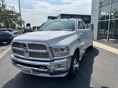 Used 2018 RAM 3500 Laramie AWD/4WD image 15