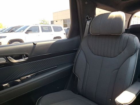Used 2025 Hyundai Palisade Calligraphy AWD/4WD image 12