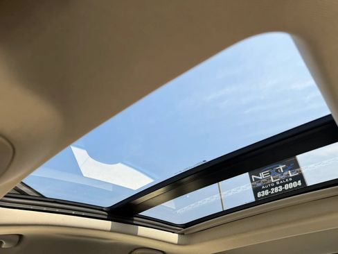 Used 2017 Chevrolet Impala Premier w/ Enhanced Convenience Package FWD image 37