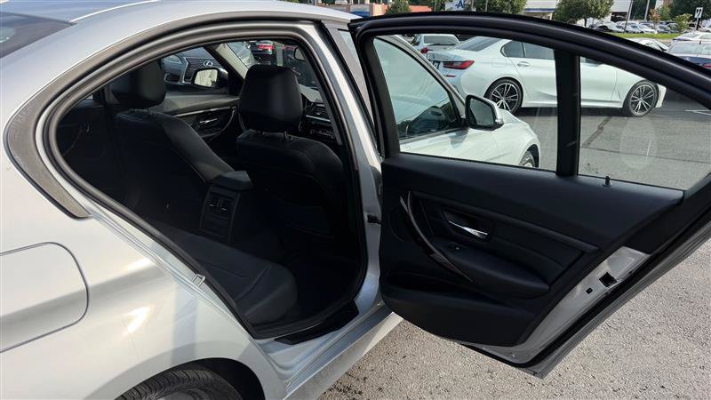 Used 2014 BMW 335i xDrive Sedan AWD/4WD image 37