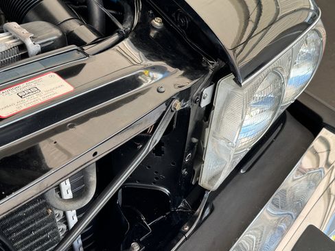 Used 1989 Mercedes-Benz 560 SL image 44