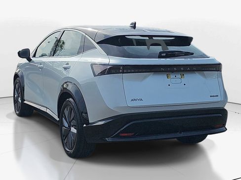 Used 2023 Nissan Ariya FWD image 5