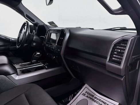 Used 2018 Ford F150 XLT w/ Equipment Group 302A Luxury AWD/4WD image 31