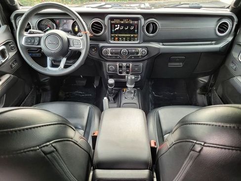 Used 2023 Jeep Wrangler Unlimited Sahara image 14