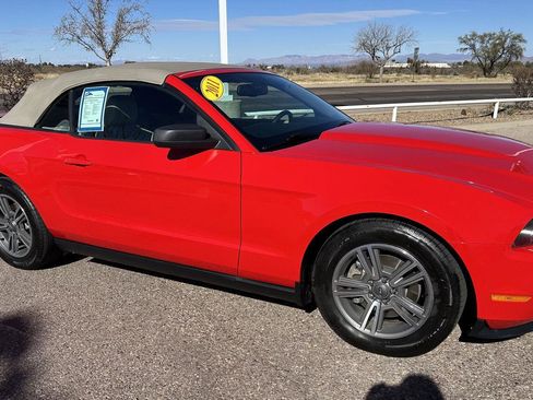 Used 2011 Ford Mustang Premium w/ Comfort Pkg image 14