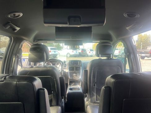 Used 2019 Dodge Grand Caravan GT FWD image 37