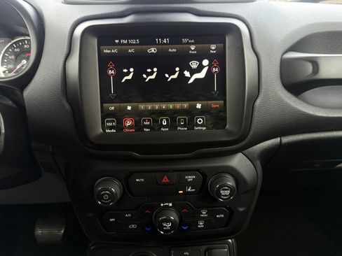 Used 2023 Jeep Renegade Trailhawk image 25