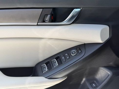 Used 2020 Honda Accord LX image 27