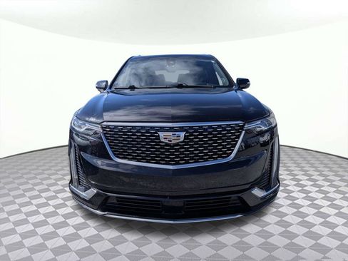 Used 2021 Cadillac XT6 Premium Luxury FWD image 8