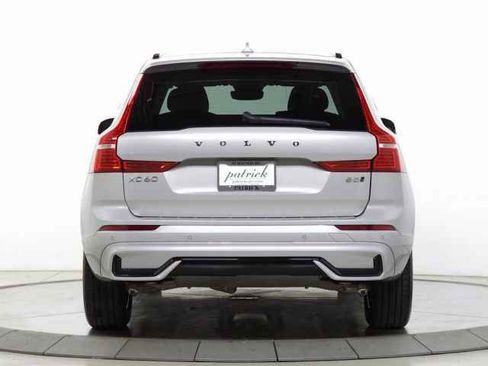 Used 2025 Volvo XC60 B5 Core w/ Protection Package Premier image 8