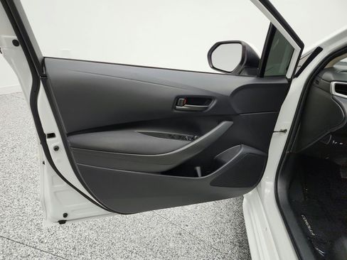 Used 2024 Toyota Corolla LE FWD image 14