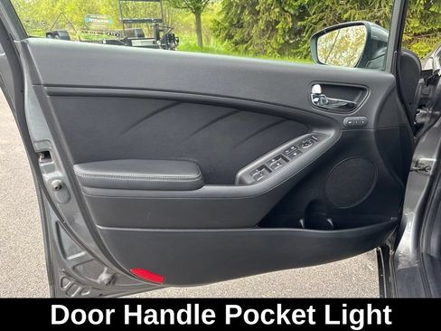 Used 2015 Kia Forte EX w/ EX Premium Package FWD image 12