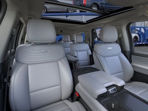 New 2026 Ford Expedition Platinum AWD/4WD image 10