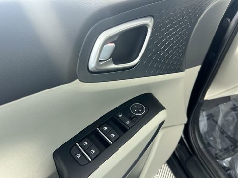 New 2025 Kia Soul EX image 16